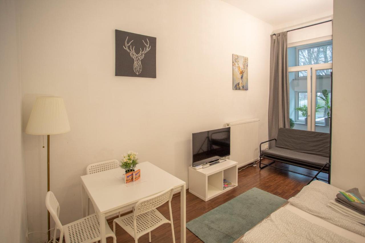 Innsbruck City Center Studio I 24H Self-Check-In ภายนอก รูปภาพ